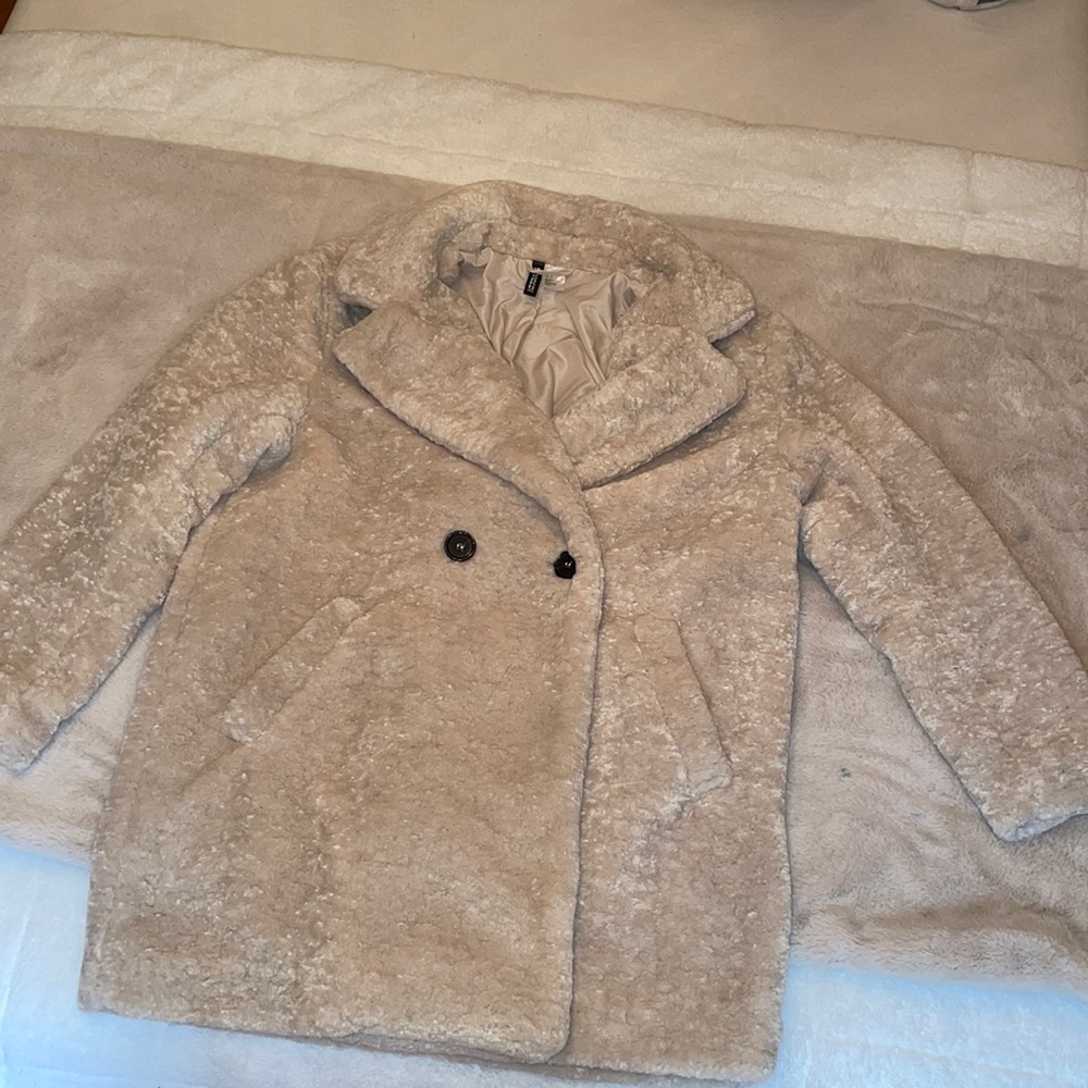 H&M Jacket - Picture 2 of 3